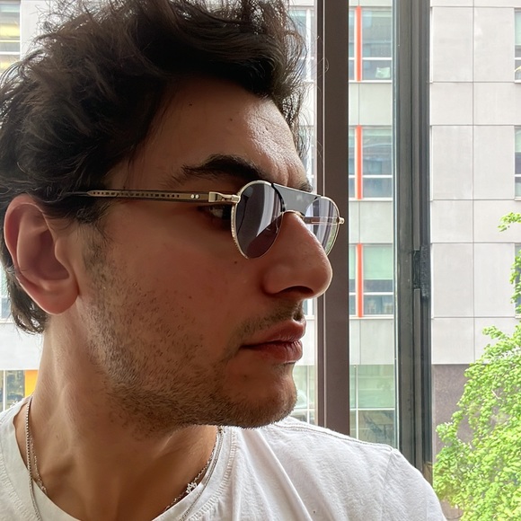 Limited edition Japanese sunglasses 🕶 - Picture 8 of 9